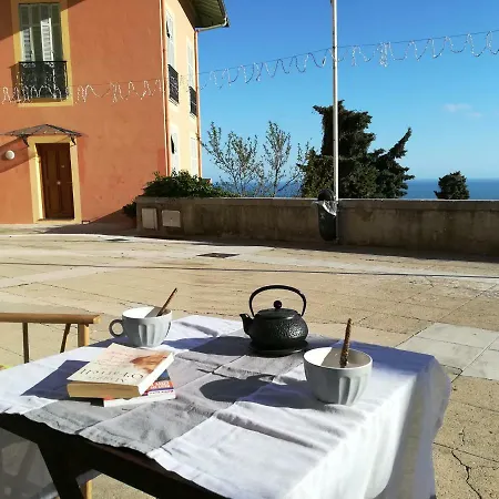 公寓 Monaco's & Spa *